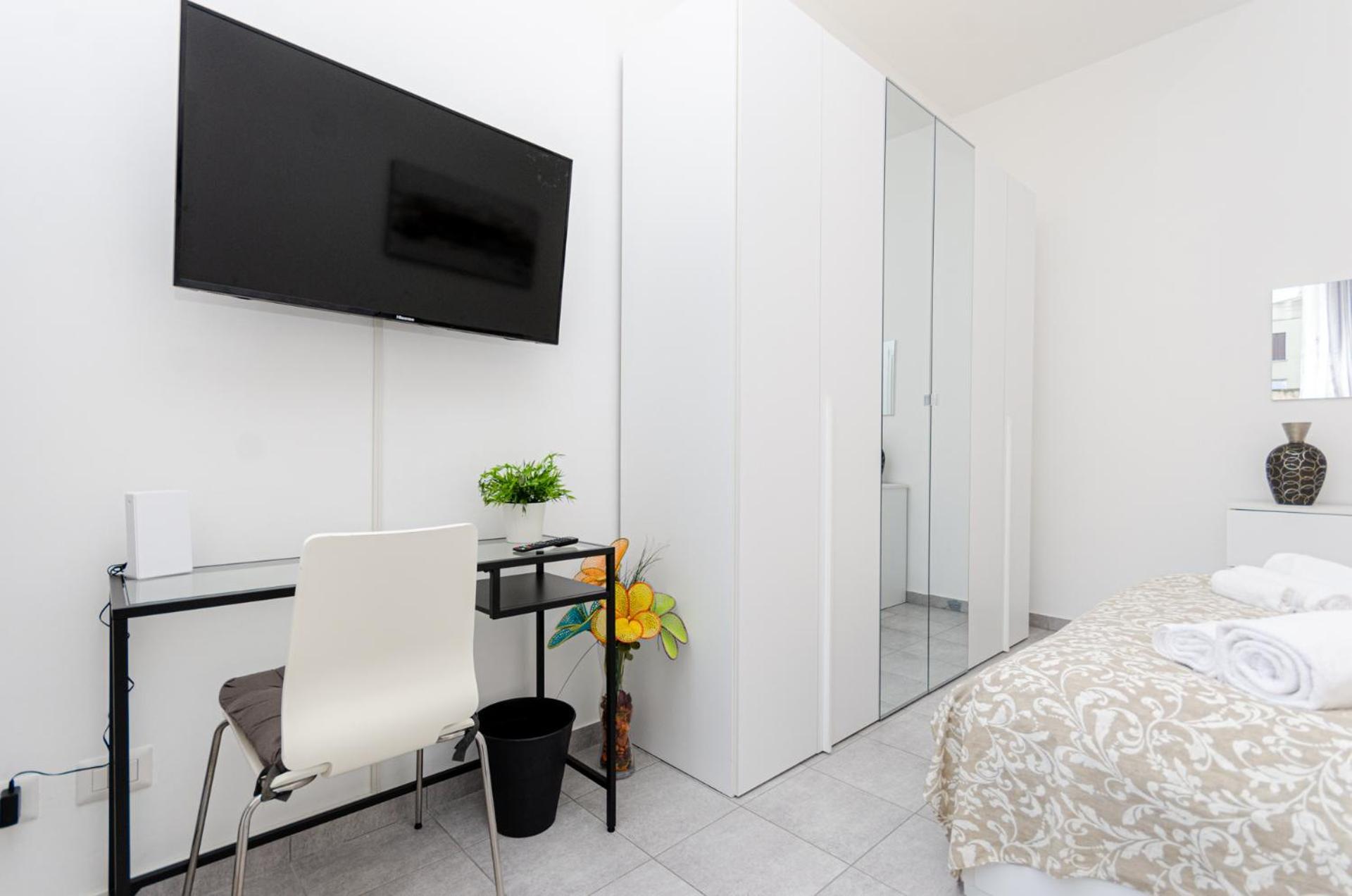 Vivimihome - Crespi House A 3 Minuti Dalla Metro Милано Екстериор снимка